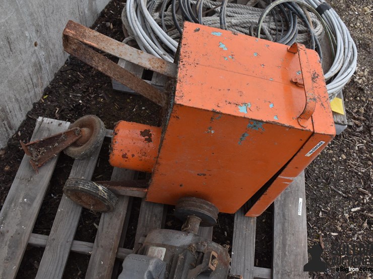 misc-items-on-pallet-image-5