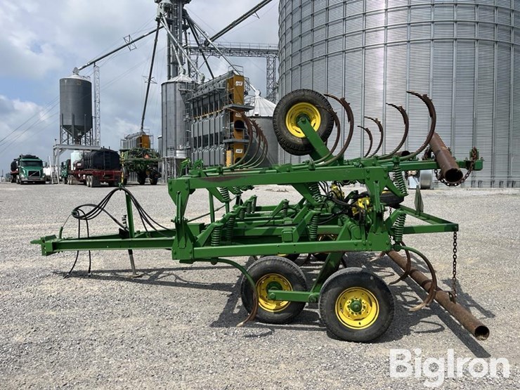 john-deere-1610-image-8