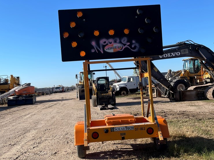 #6309-•-2018-solar-tech-arrow-board-(trailer-#37162),-(no-title)-image-2