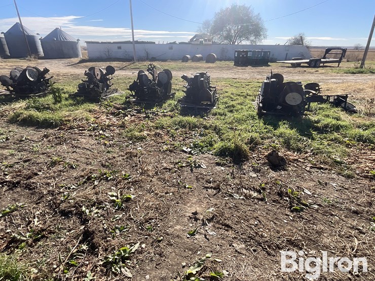 kinze-front-mounted-row-units-image-4