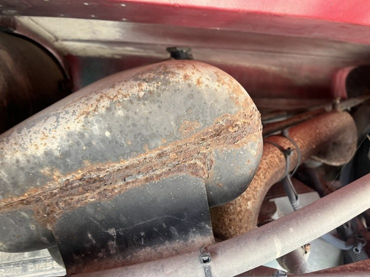 #1633-•-1995-freightliner-usf-1e-sleeper-cab-truck-tractor-image-54