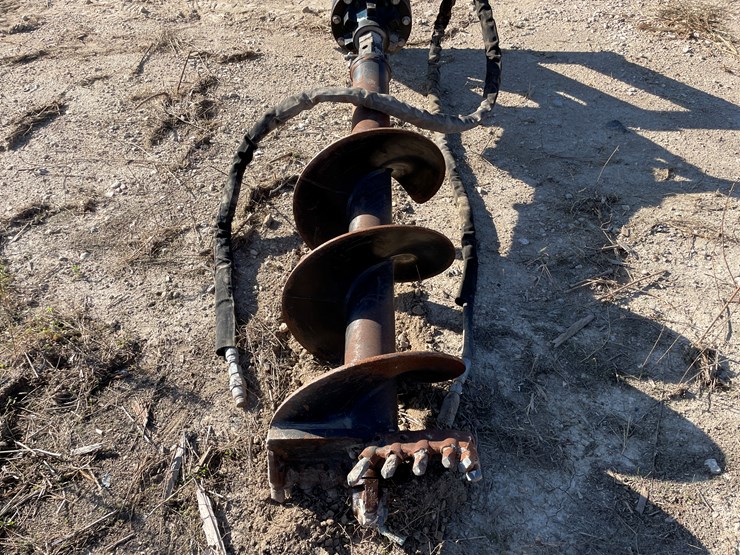 caterpillar-18-image-4