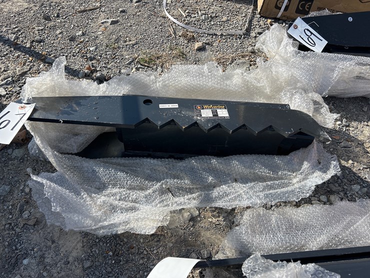 #67-•-wolverine-6”x31”-manual-excavator-thumb-image-1