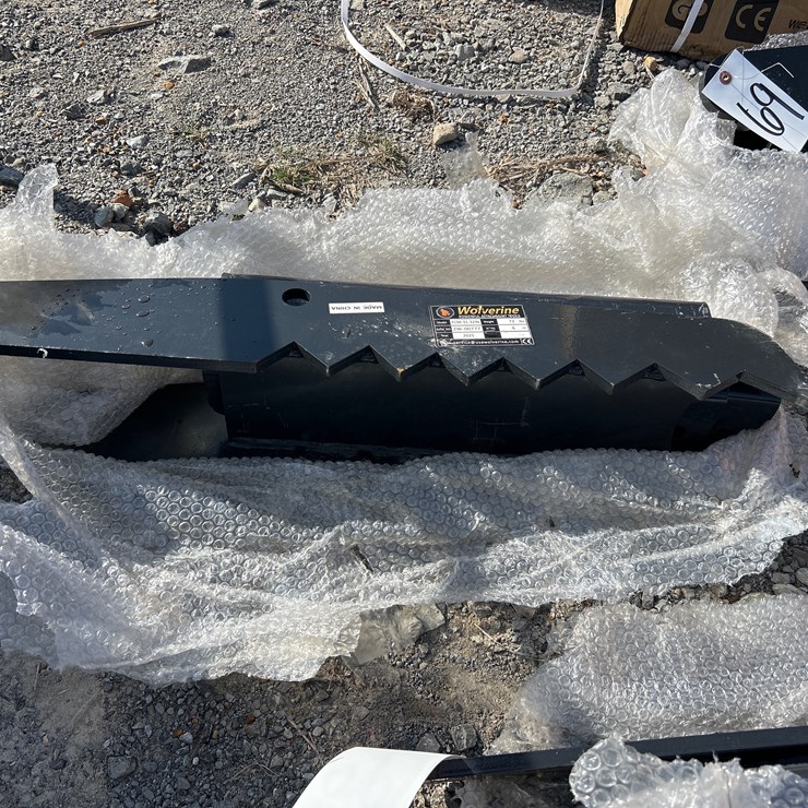 #67 • WOLVERINE 6”X31” MANUAL EXCAVATOR THUMB