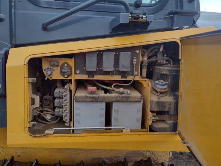 deere-550k-lgp-image-44