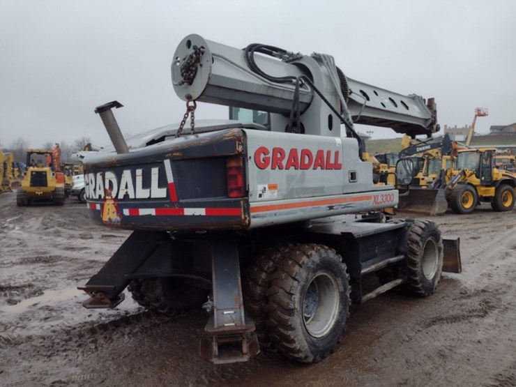 2005-gradall-xl3300-image-35