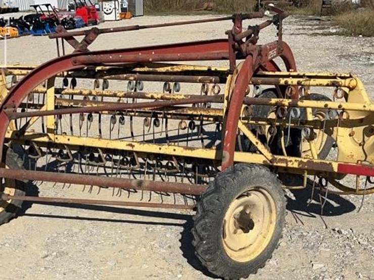 new-holland-256-image-5