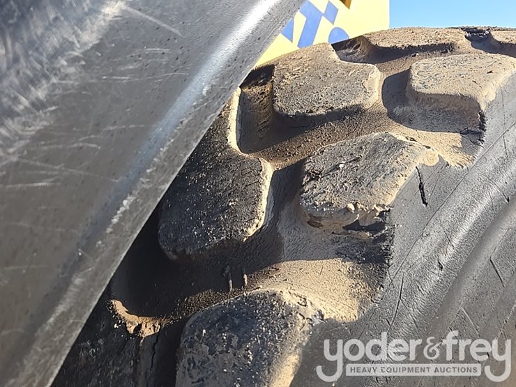 2018-komatsu-wa200-8-image-34