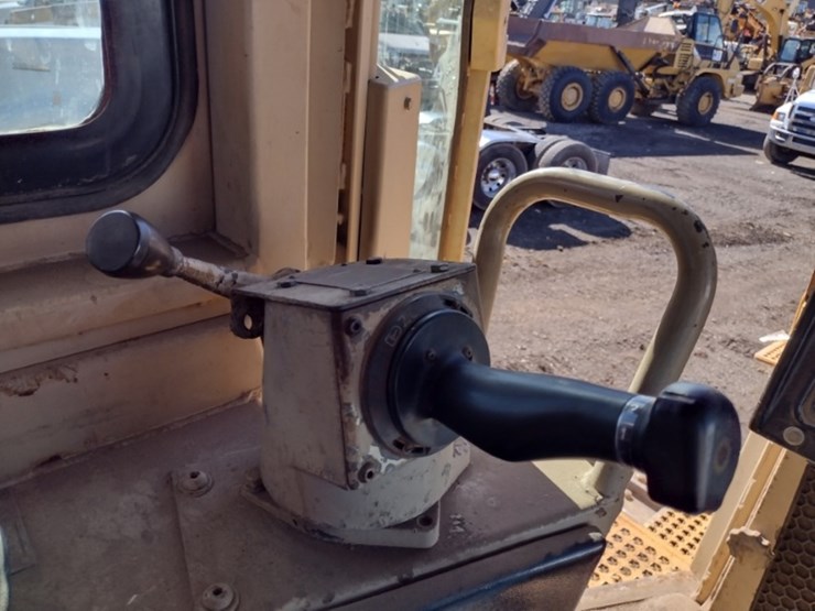 caterpillar-d8r-image-11