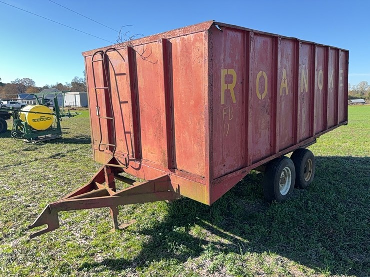 roanoke-tandem-axle-peanut-trailer-located-at-107-jernigan-swamp-rd.-in-ahoskie,-north-carolina-￼-image-1