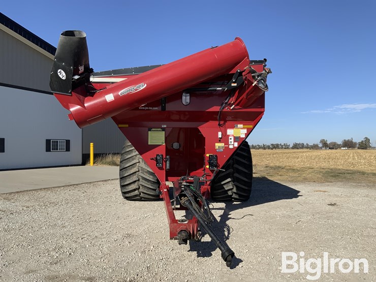 2015-j&m-1120-xtended-reach-grain-cart-image-2