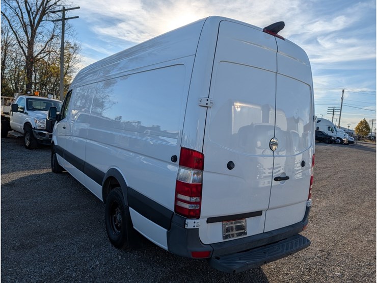 2017-freightliner-sprinter-image-9