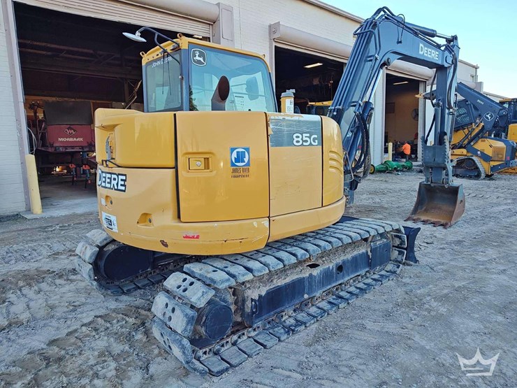 2019-deere-85g-image-3