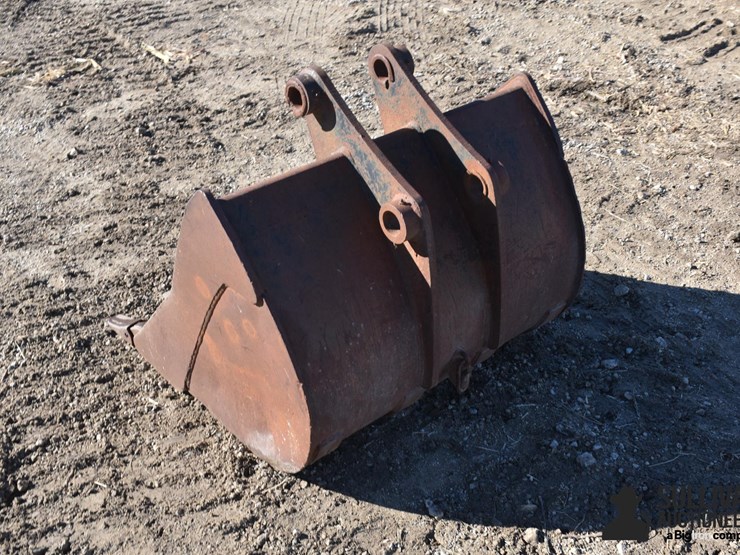 backhoe-bucket-image-6