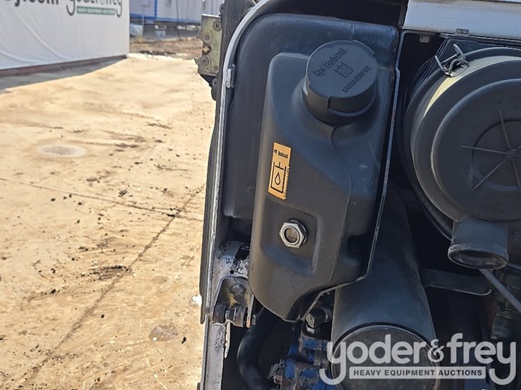 bobcat-331g-image-48