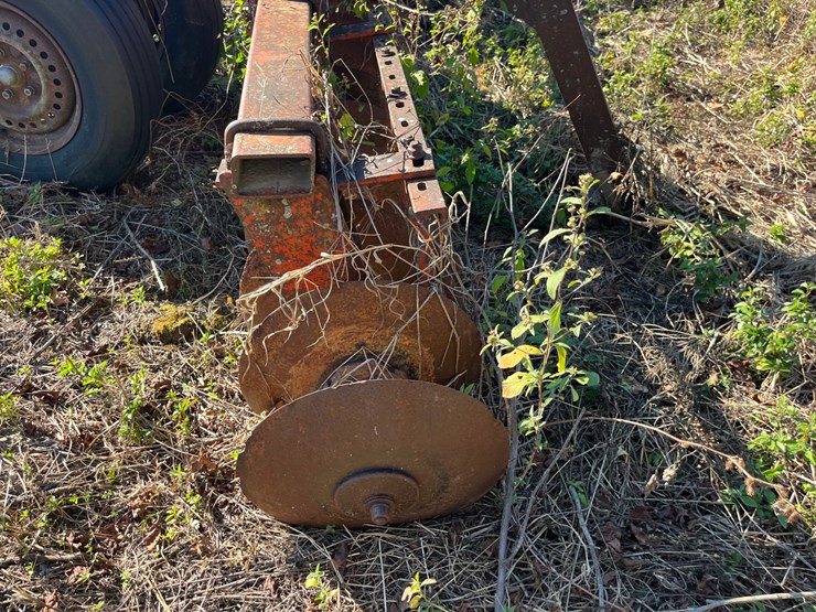 13’-case-disk-9”-spacing,-20”-blades,-no-hydraulics,-frame-for-drag-board,-located-at-276-jonestown-rd,-snow-hill-nc-call-252-531-8061-for-more-information-image-6