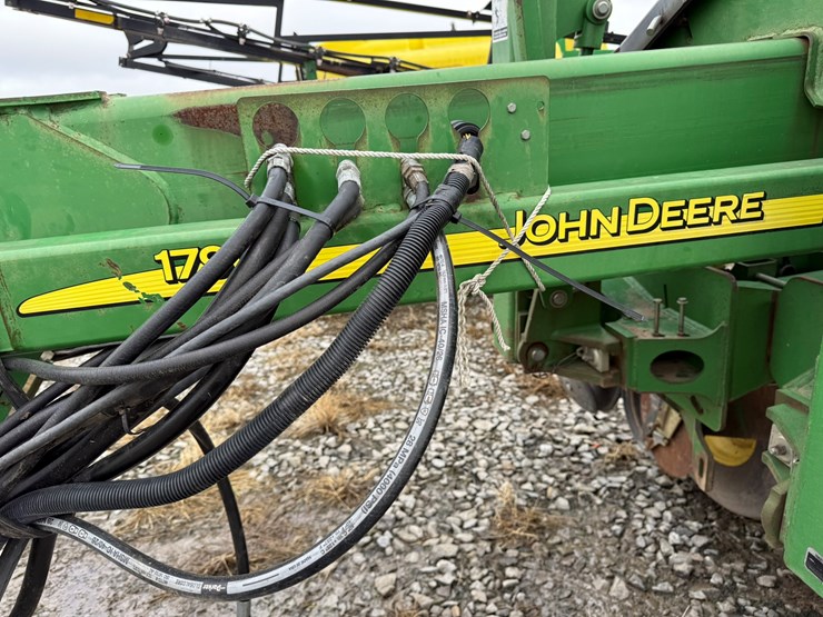 john-deere-1790-image-51