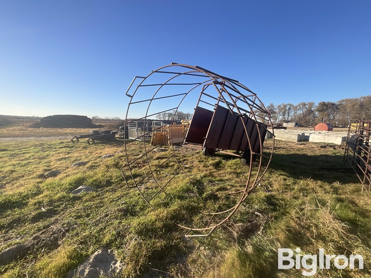 round-bale-feeder-image-11