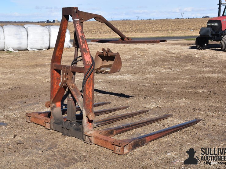 heston-3-pt-bale-mover-image-1