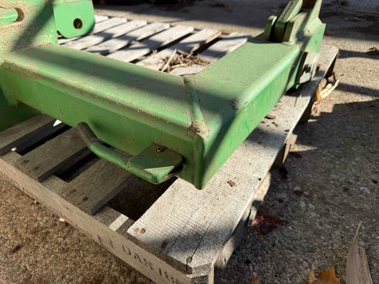 john-deere-quick-hitch-image-7