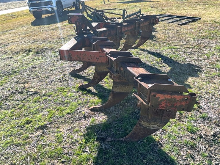 7-shank-v-ripper-locate-at-107-jernigan-swamp-rd-ahoskie-north-carolina-image-2