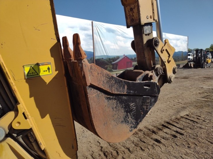 caterpillar-420d-it-image-32