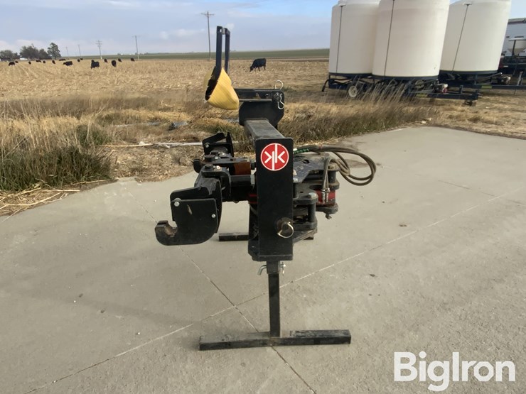 protracker-hydraulic-steering-hitch-image-4