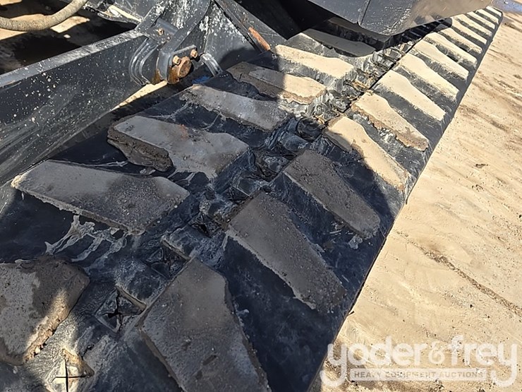 2022-yanmar-vio80-image-21