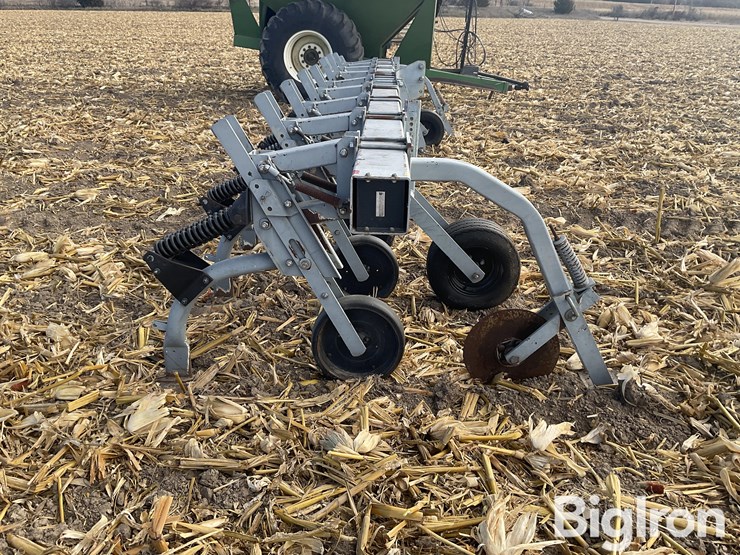 hiniker-cultivator-image-4