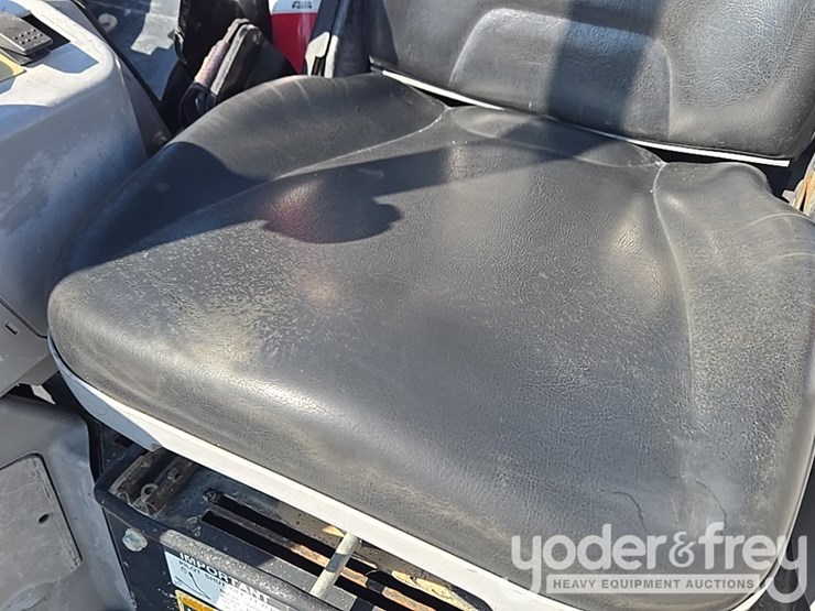 2019-deere-35g-image-68