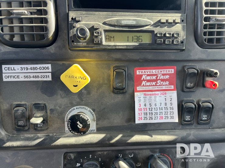 2007-freightliner-petroleum-truck-(jn3391,-unit-2373)-image-62