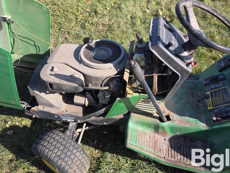 john-deere-285-image-18