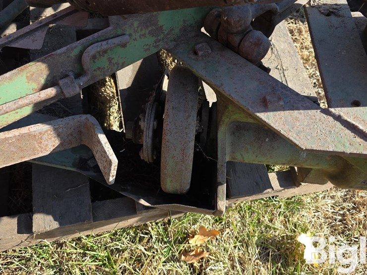 john-deere-7-image-14