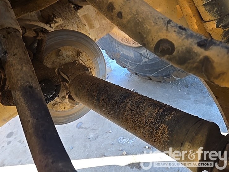 2016-caterpillar-950m-image-59