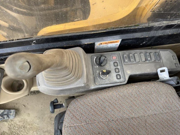 1999-caterpillar-345b-image-30