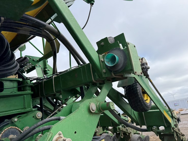 john-deere-1790-image-18