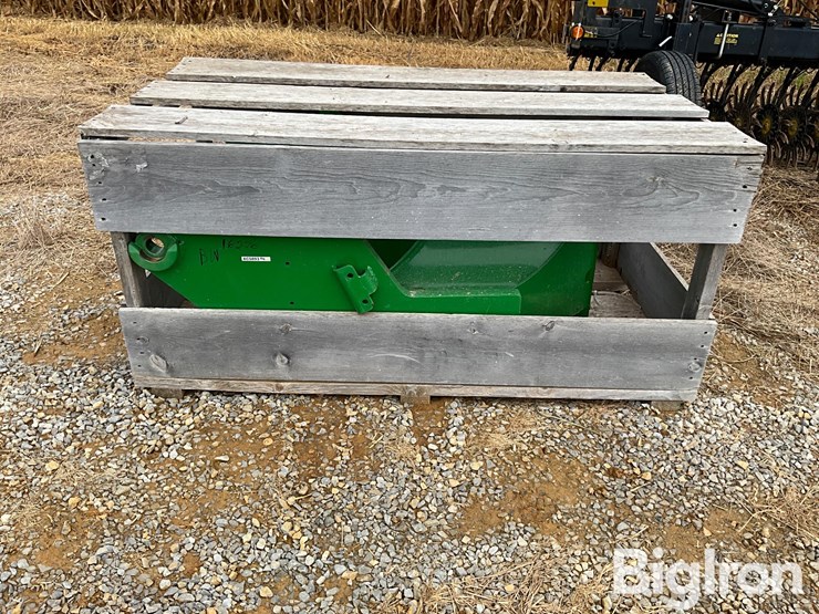 john-deere-mounting-bracket-for-loader-image-2