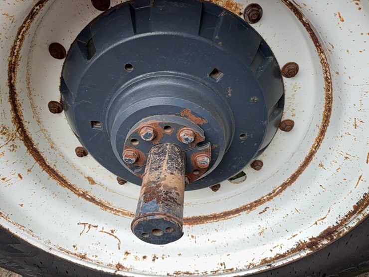 new-holland-8770-image-94