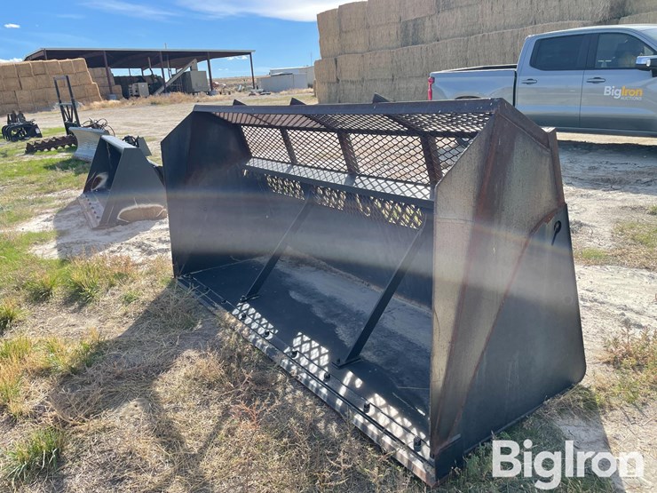 homemade-quick-attach-bucket-image-1