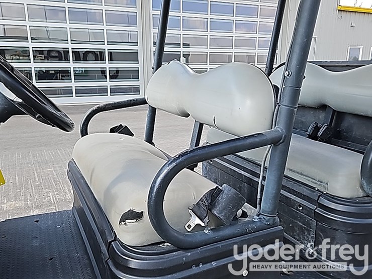 2021-club-car-carryall-1700-image-30