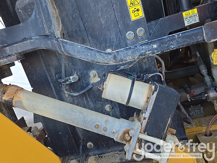 2016-caterpillar-950m-image-99