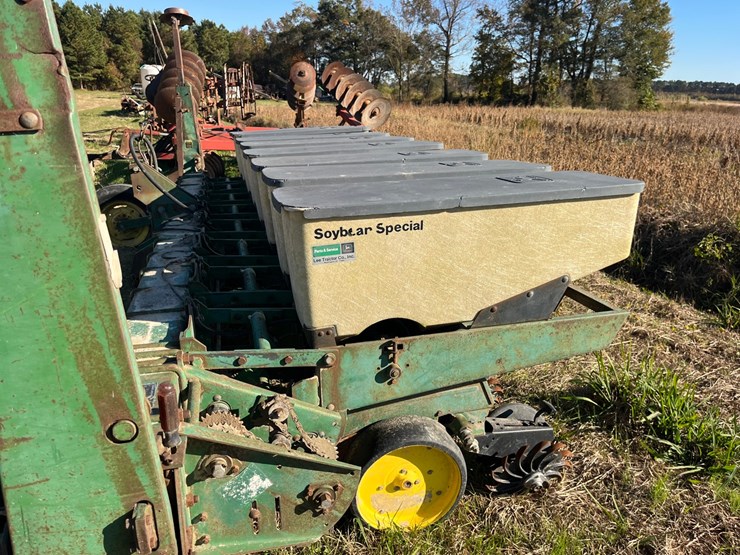 john-deere-7100-image-2