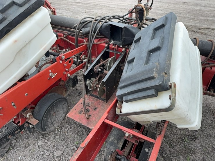 agco-white-8700-image-25