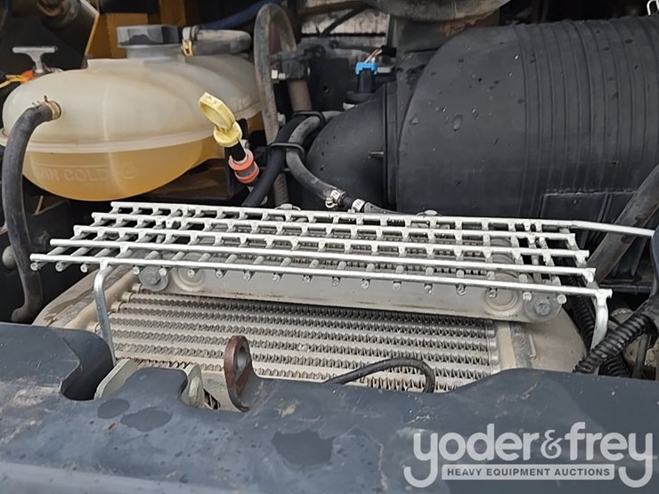 2020-deere-333g-image-49