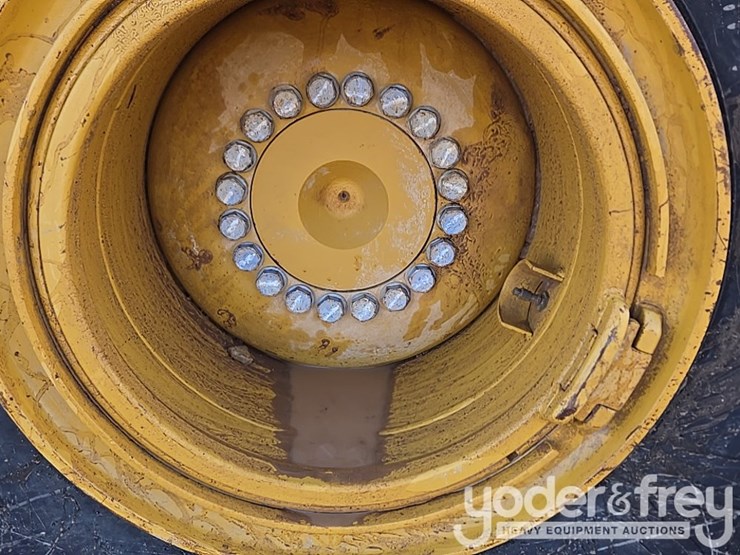 2016-caterpillar-950m-image-25