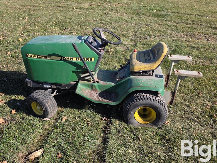 john-deere-285-image-8