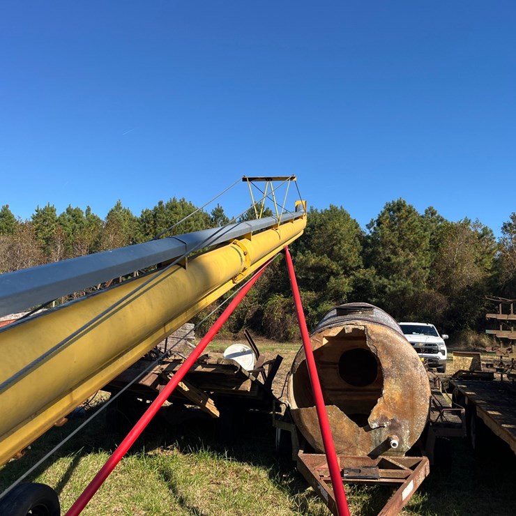 8” x 51’ Westfield grain auger, pto drive, auger has slight bend in it. located at 276 Jonestown Road Snow Hill NC, call 252-531-8061 for more information.