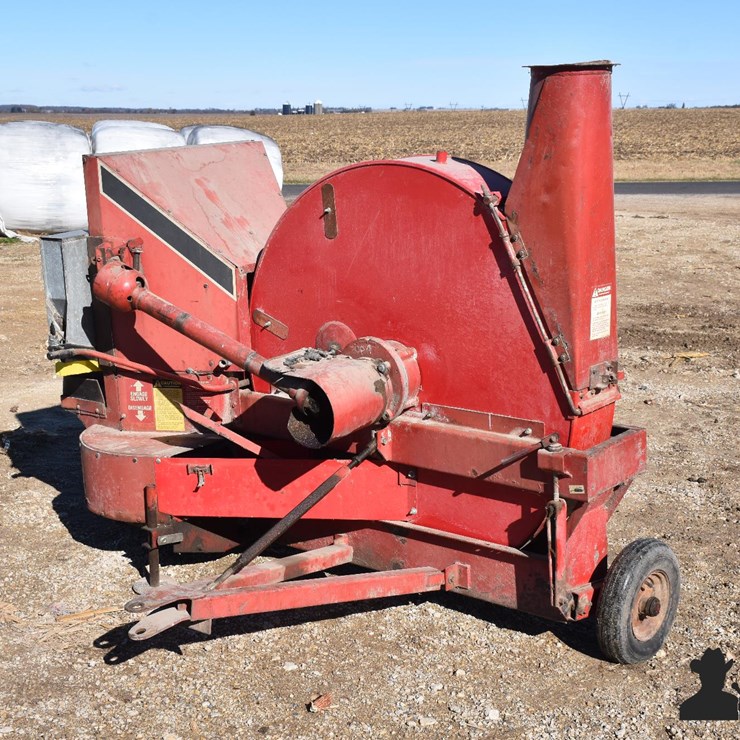 Gehl FB1580 Pull-Type Forage Blower