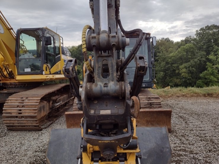 22-hyundai-hx140al-image-19