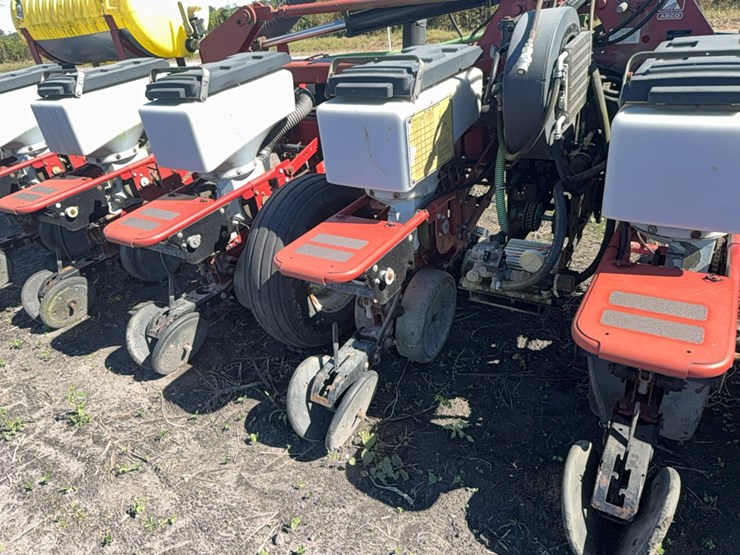 agco-white-8700-image-19